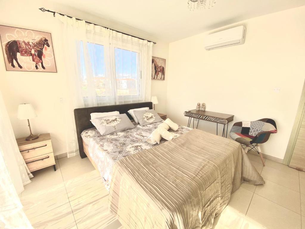 Nissi 3 View Holiday 2 Bedroom Apartment ไอยานาปา ภายนอก รูปภาพ