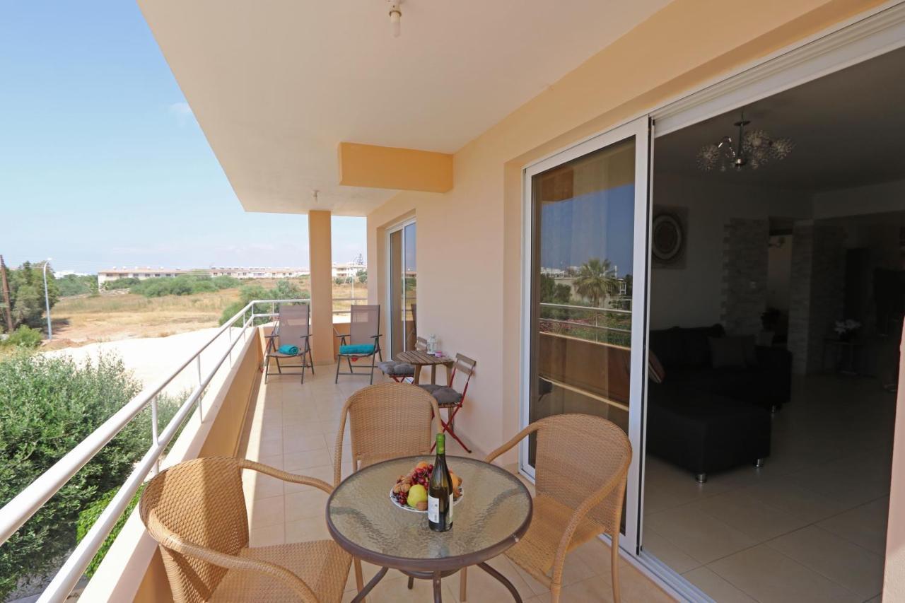 Nissi 3 View Holiday 2 Bedroom Apartment ไอยานาปา ภายนอก รูปภาพ