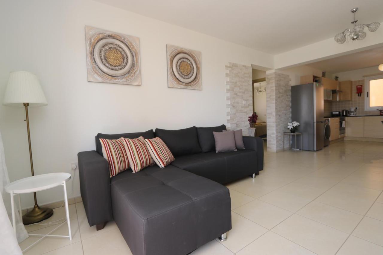 Nissi 3 View Holiday 2 Bedroom Apartment ไอยานาปา ภายนอก รูปภาพ
