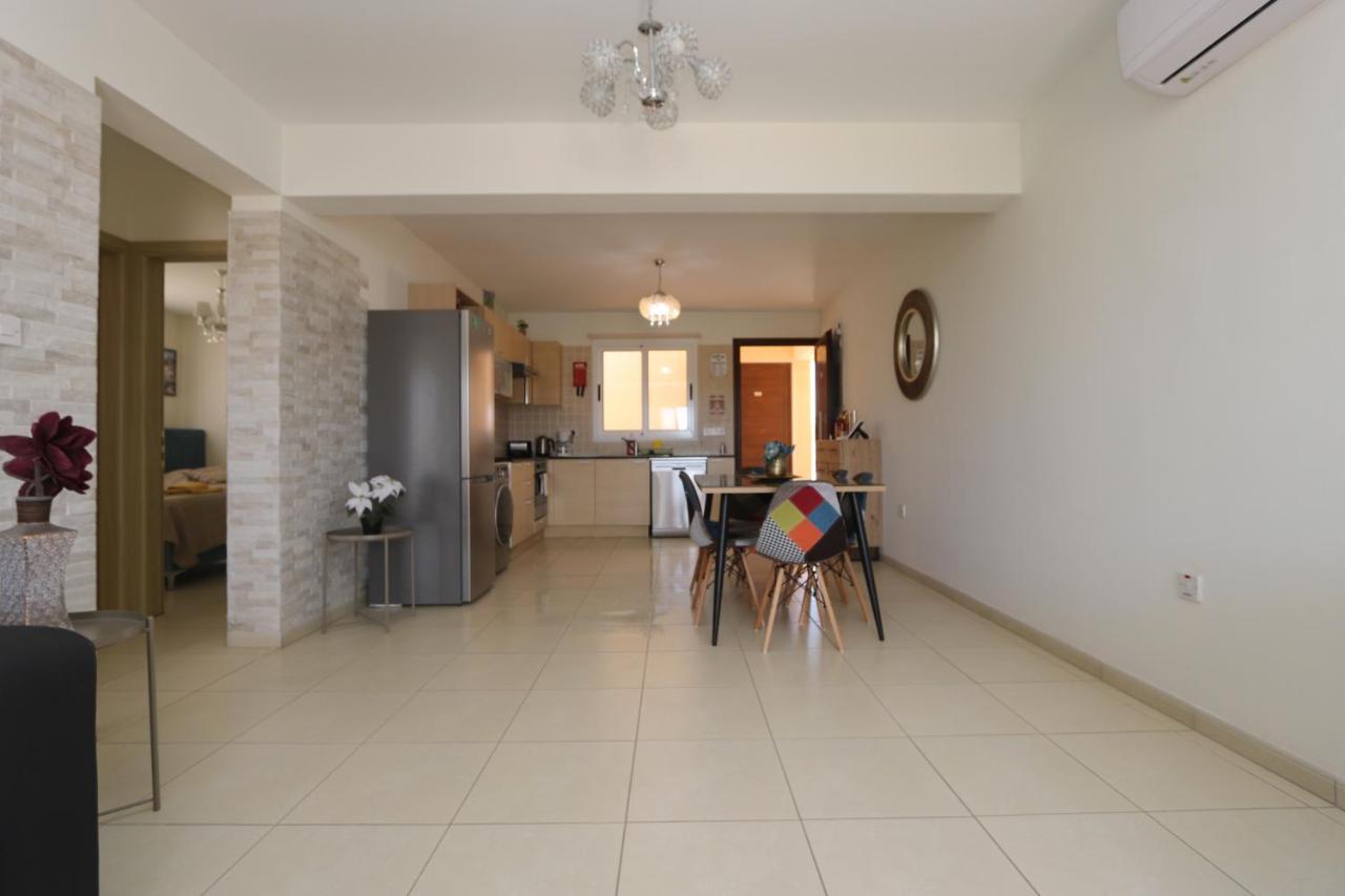 Nissi 3 View Holiday 2 Bedroom Apartment ไอยานาปา ภายนอก รูปภาพ